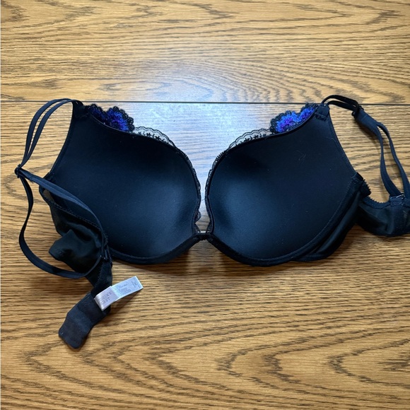 Victoria’s Secret Black with Purple Flowers Push-up Bra - 36C, Never Worn - Picture 3 of 4